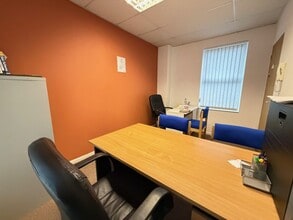 12 Dudley St, Luton to rent Interior Photo- Image 2 of 5