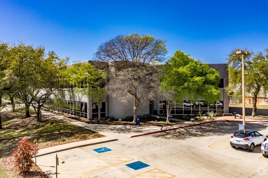 6655 First Park Ten Blvd, San Antonio, TX for rent - Building Photo - Image 2 of 4