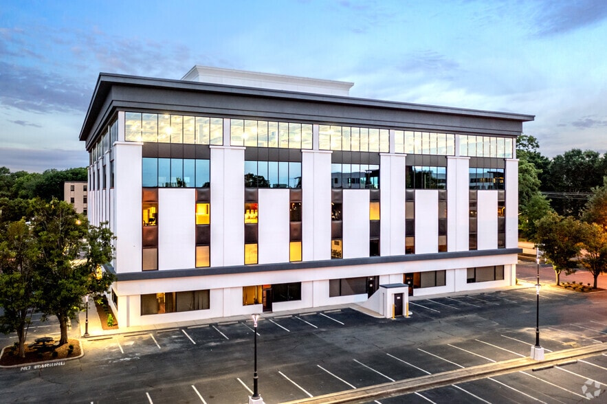 4600 Park Rd, Charlotte, NC to rent - Building Photo - Image 3 of 10