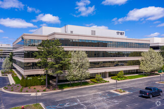 More details for 17187 N Laurel Park Dr, Livonia, MI - Office for Rent