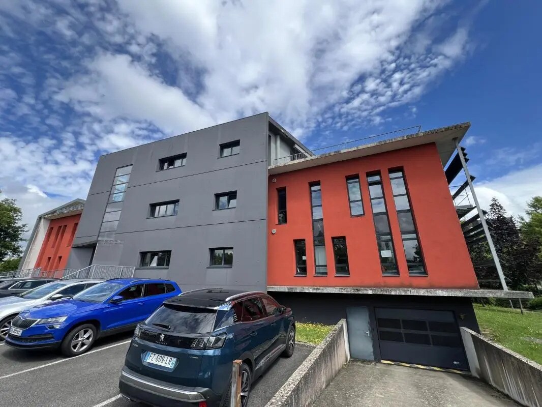 1 Rue Jacques Brel, Saint-Herblain to rent Building Photo- Image 1 of 9