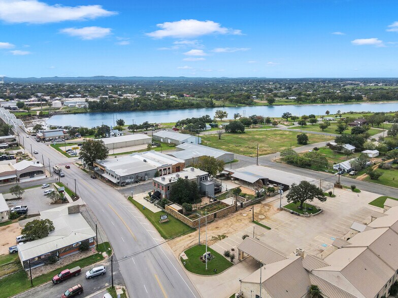 601 Bessemer Ave, Llano, TX for sale - Building Photo - Image 2 of 37