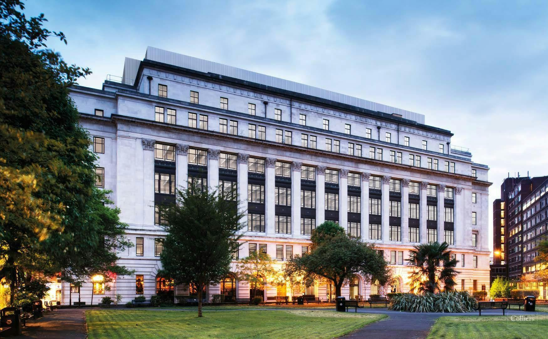 Parsonage Gdns, Manchester to rent Building Photo- Image 1 of 17