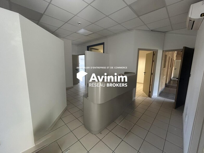 Light Industrial in Muret to rent - Interior Photo - Image 2 of 4