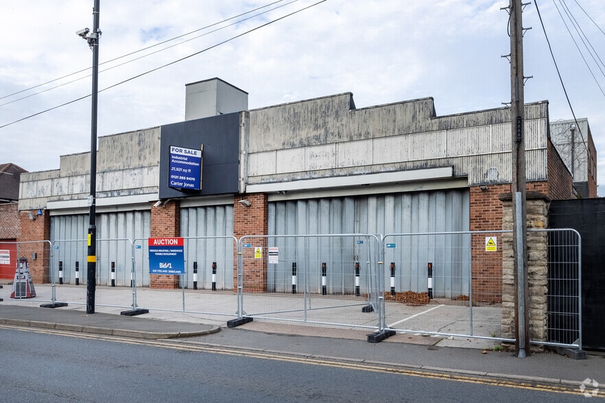 Marsh Hl, Birmingham to rent - Building Photo - Image 1 of 9