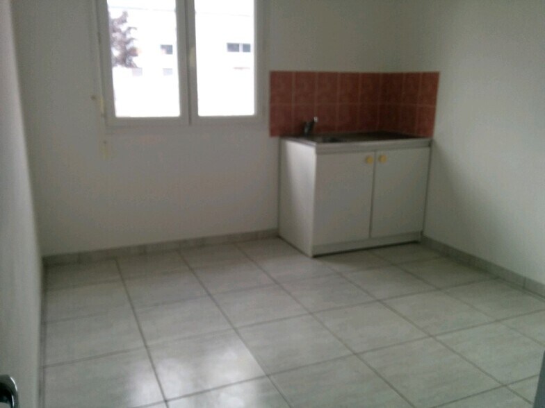 Industrial in Colomiers to rent - Interior Photo - Image 3 of 10