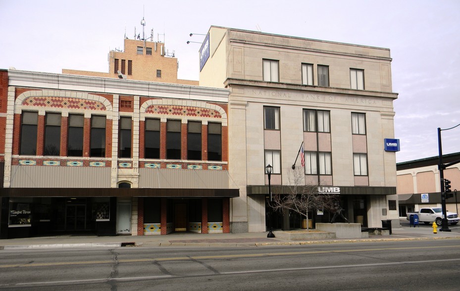 100 S Santa Fe Ave, Salina, KS for sale - Building Photo - Image 1 of 1