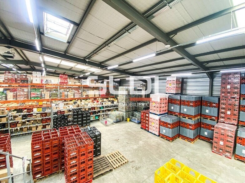 10 Rue Fulgencio Gimenez, Vaulx-en-Velin to rent - Interior Photo - Image 2 of 6