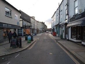 3 Brook St, Tavistock to rent Building Photo- Image 2 of 3
