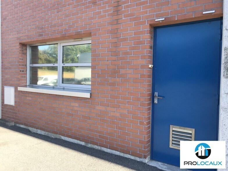 Industrial in Chambly to rent - Building Photo - Image 3 of 3