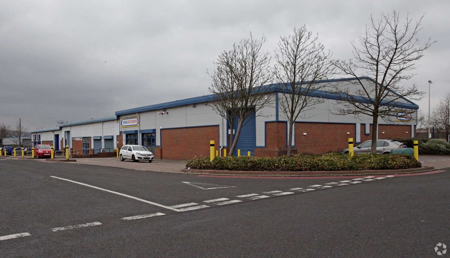 Oldbury Rd, Smethwick, B66 1NJ - Industrial for Rent - 2,998 SF - GBR