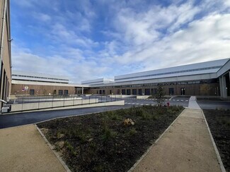 More details for Office, Retail to Rent