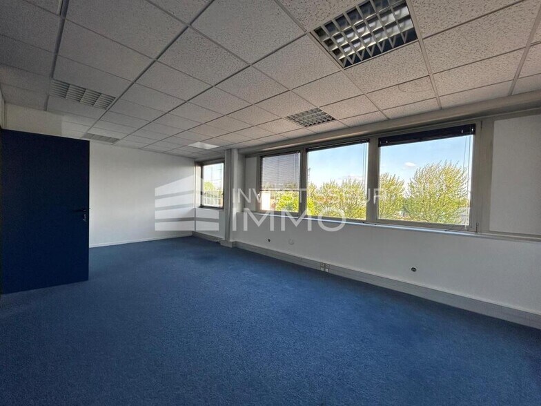 Office in Mitry Mory to rent - Interior Photo - Image 3 of 4