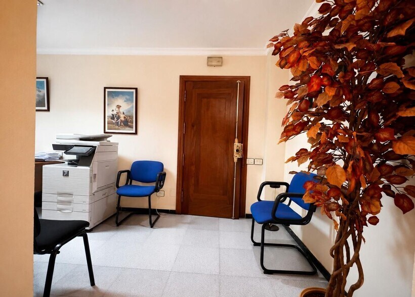 Calle Reyes Católicos, 47, Las Palmas de Gran Canaria, Las Palmas to rent - Interior Photo - Image 3 of 16