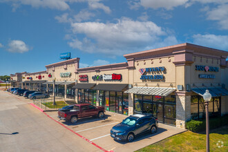 1012 E Ennis Ave, Ennis, TX for rent Building Photo- Image 1 of 6