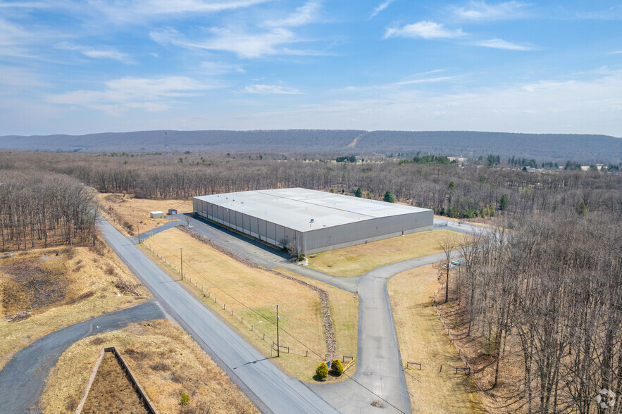 92 Progress Ave, Tamaqua, PA for rent - Aerial - Image 2 of 6