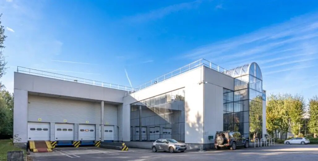 Industrial in Bussy-Saint-Georges to rent Building Photo- Image 1 of 8