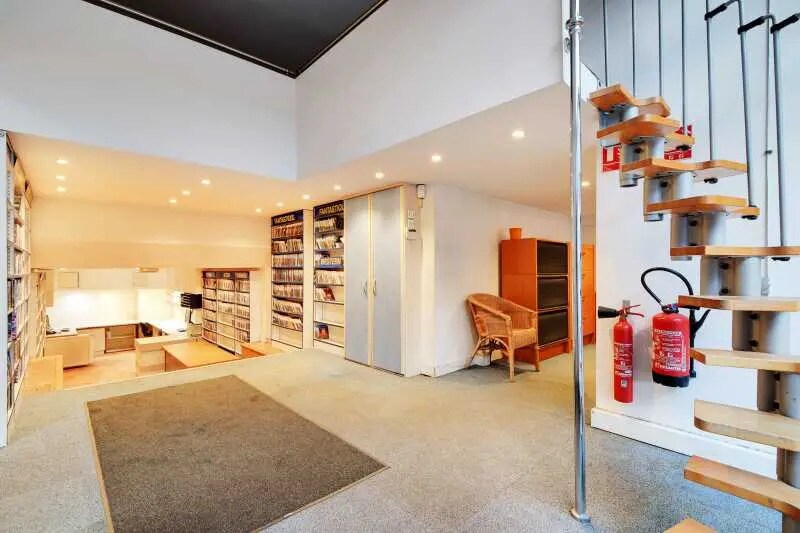 34 Place Henri Neveu, Colombes for sale Interior Photo- Image 1 of 15