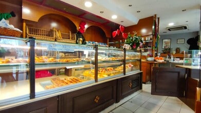 Retail in Rubí, Barcelona to rent Interior Photo- Image 2 of 14