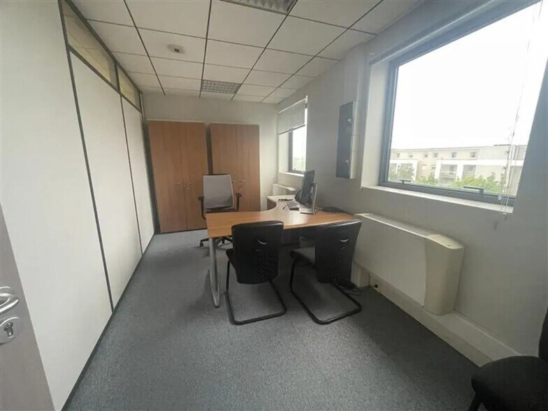 Office in Dijon to rent - Interior Photo - Image 3 of 5