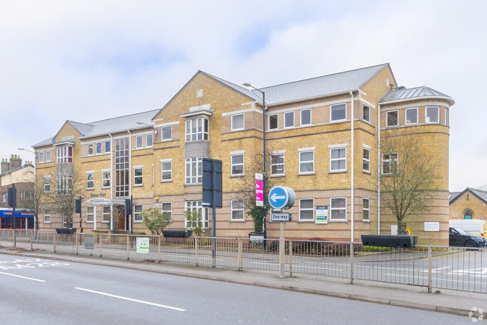 Corporation St, Rugby for sale Primary Photo- Image 1 of 1