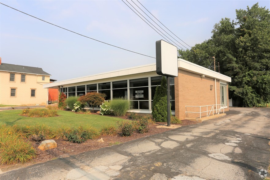 6663 Center Rd, Valley City, OH for sale - Primary Photo - Image 1 of 1