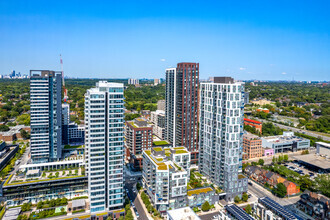 674 Dundas St E, Toronto, ON - aerial  map view