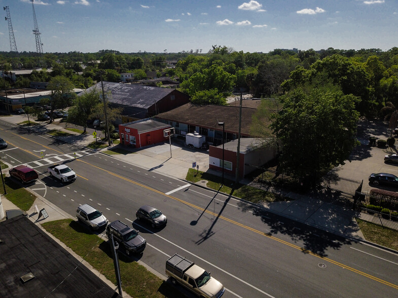 618 S Main St, Gainesville, FL for rent - Building Photo - Image 3 of 9