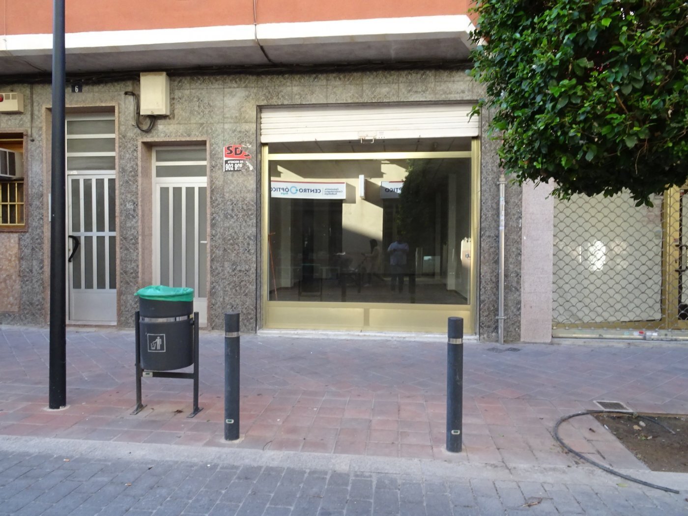Retail in Aspe for sale Building Photo- Image 1 of 10