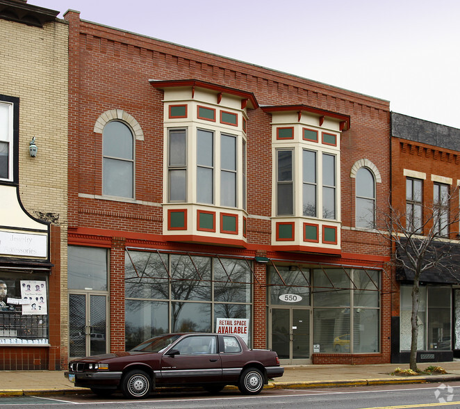 550-554 Broadway, Lorain, OH for sale - Primary Photo - Image 1 of 1