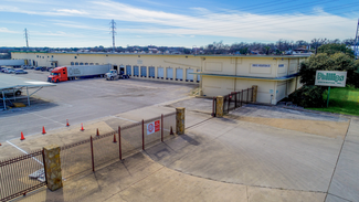 More details for 3000 E Houston St, San Antonio, TX - Industrial for Rent