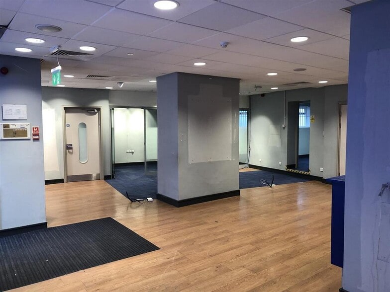 24-25 Bridge St, Spalding to rent - Building Photo - Image 2 of 10