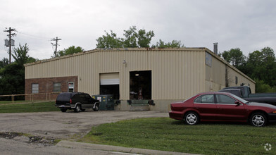 10390 Taconic Ter, Woodlawn, OH for sale Primary Photo- Image 1 of 1