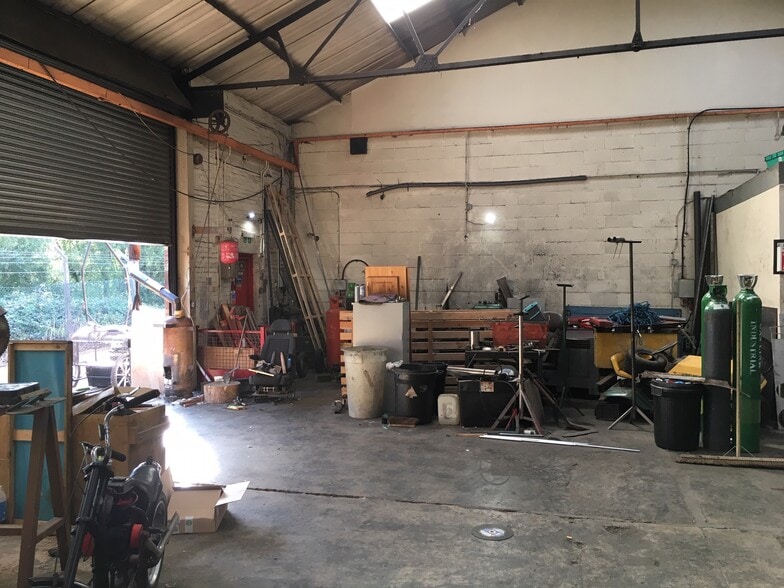 Wentloog Rd, Cardiff to rent - Building Photo - Image 2 of 7