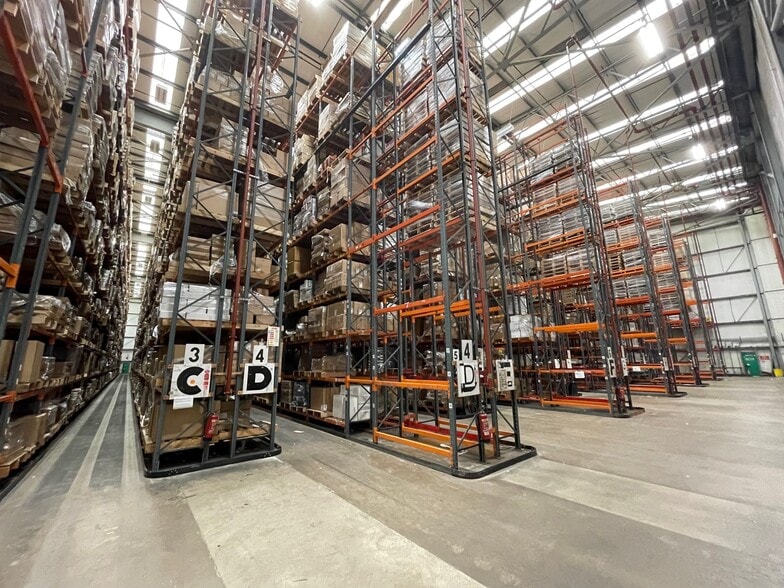 Henry St, Accrington to rent - Interior Photo - Image 3 of 7