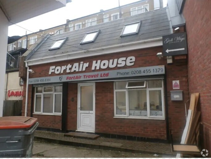 Monks Way, London to rent - Primary Photo - Image 1 of 8