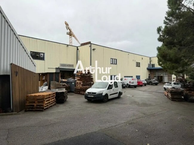 Vente Entrepôt 1 648 m²