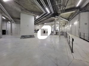 Light Industrial in Ivry-sur-Seine to rent Interior Photo- Image 2 of 8