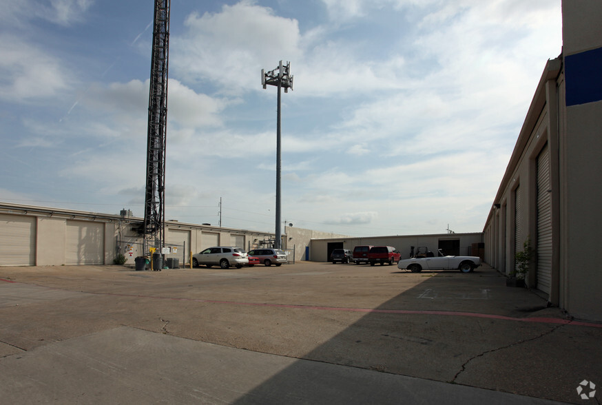 4445 Interstate 30, Mesquite, TX for rent - Building Photo - Image 3 of 8