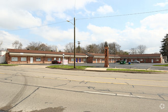 317 Ecorse Rd, Ypsilanti, MI for rent Primary Photo- Image 1 of 13