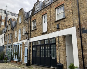 8 Junction Mews, London to rent Building Photo- Image 1 of 4