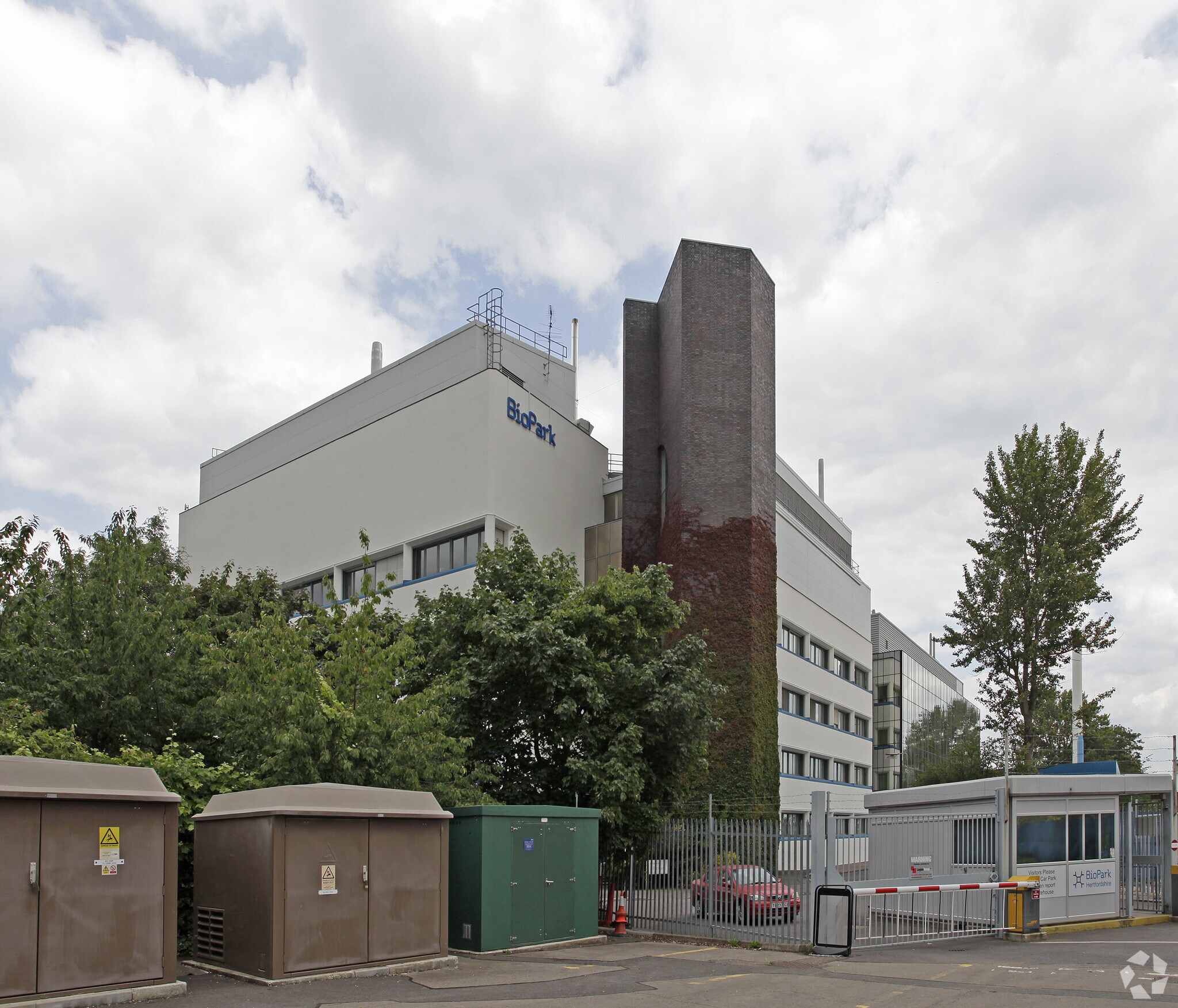 Broadwater Rd, Welwyn Garden City for sale Primary Photo- Image 1 of 1