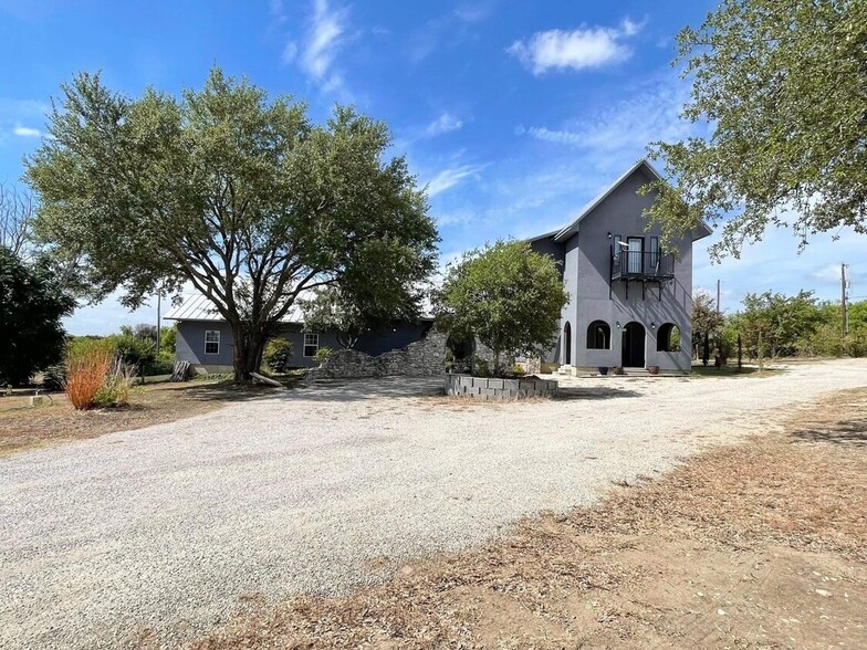 175 Herber, New Braunfels, TX for sale - Building Photo - Image 3 of 12