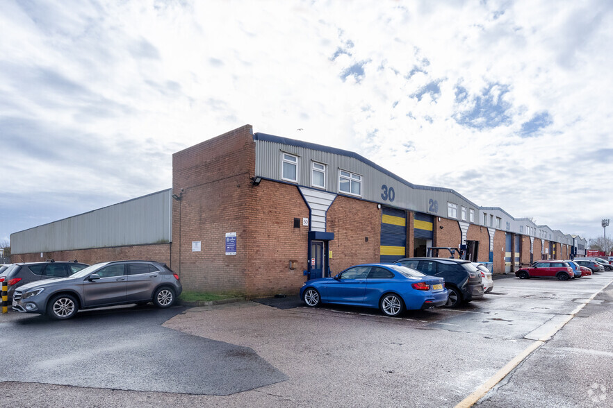 Watery Ln, Willenhall for rent - Building Photo - Image 1 of 2