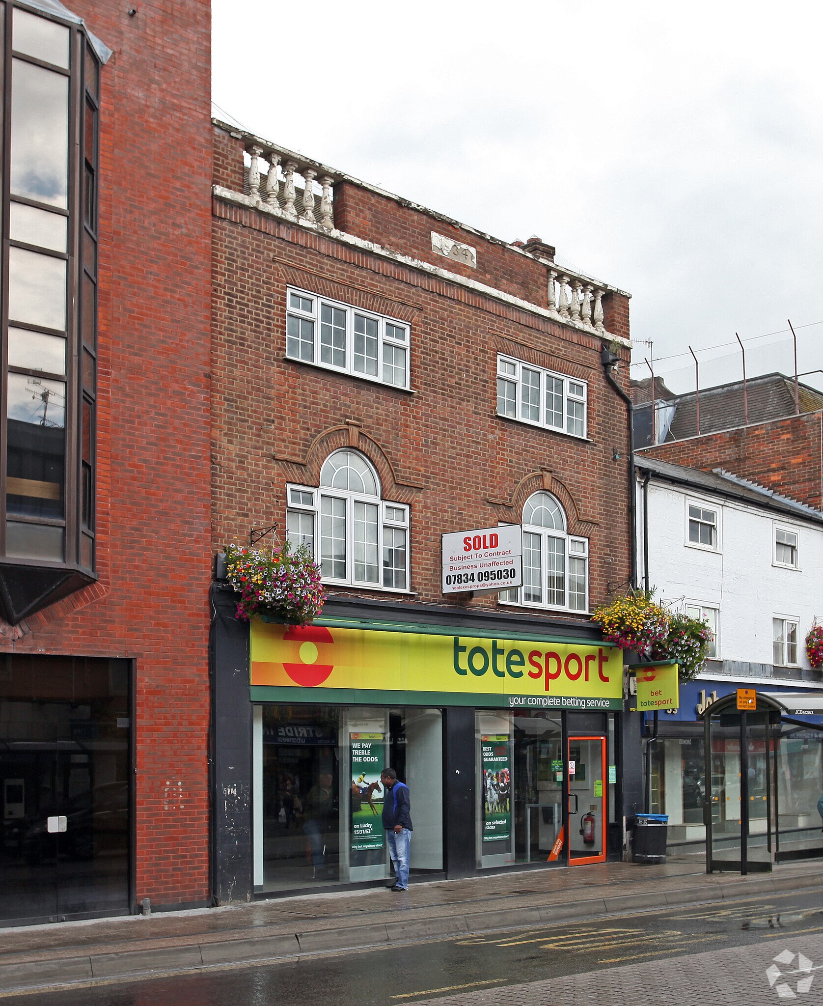 49-50 Oxford St, High Wycombe for sale Primary Photo- Image 1 of 1