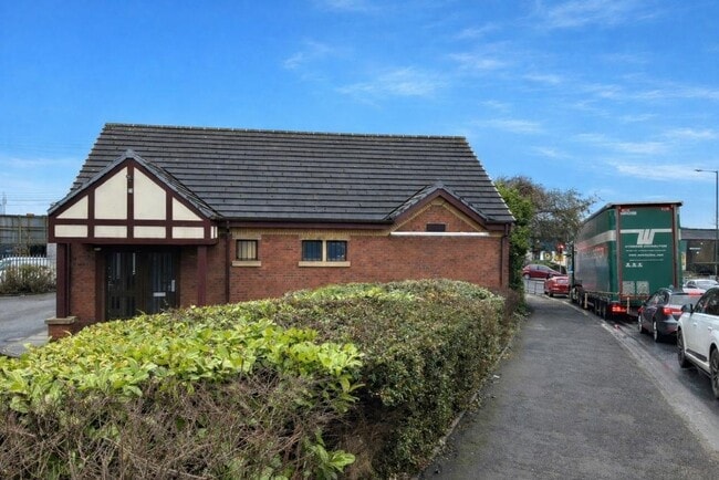 More details for 3 Catherine St, Hyde - Office to Rent