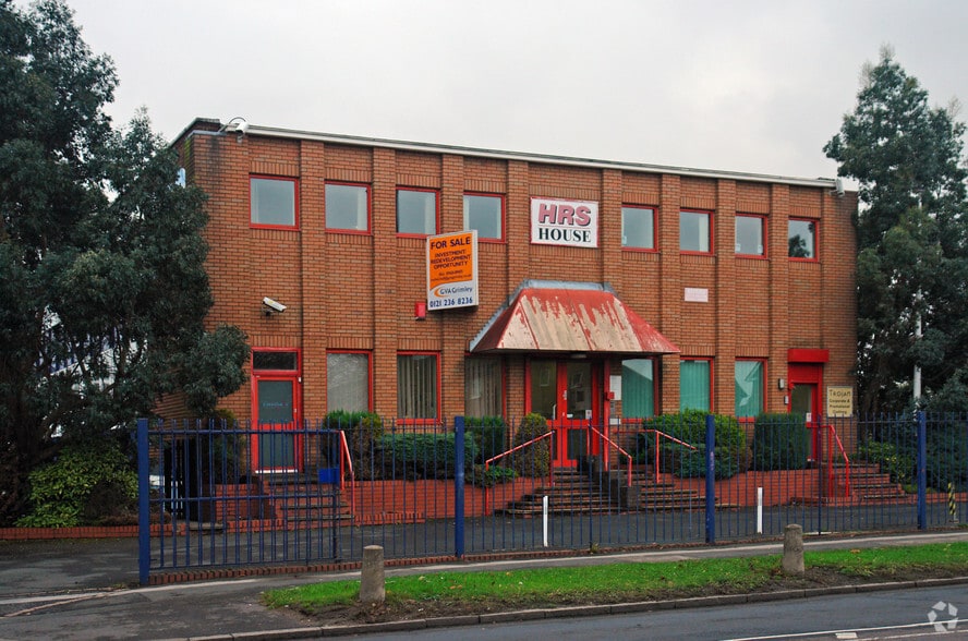 Garretts Green Ln, Birmingham to rent - Building Photo - Image 2 of 17