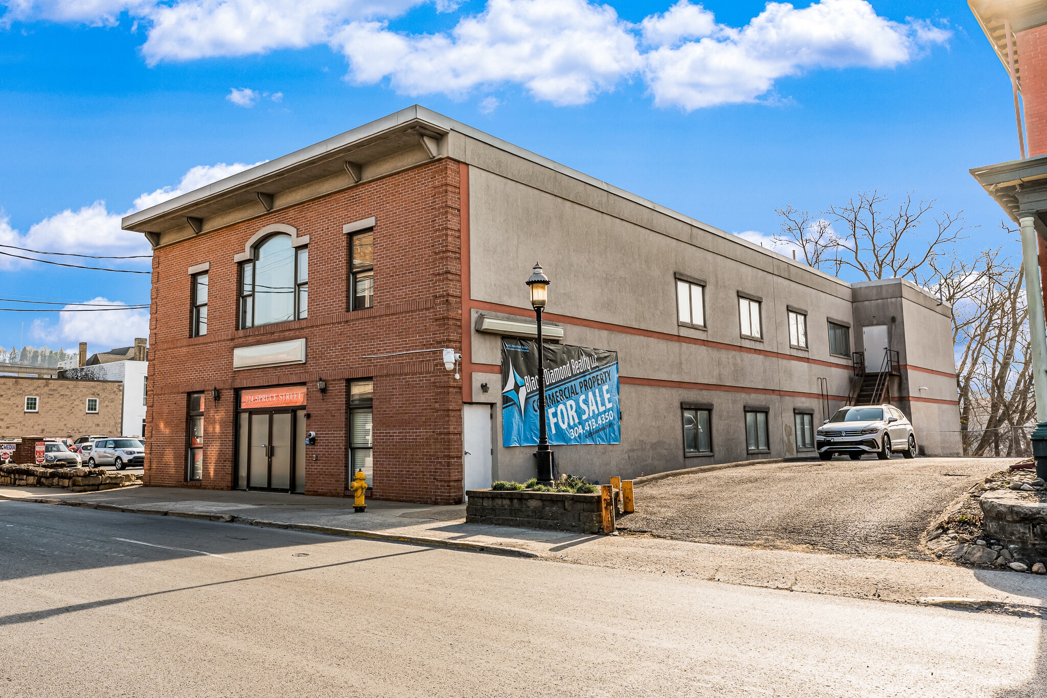 224 Spruce St, Morgantown, WV for sale Primary Photo- Image 1 of 43