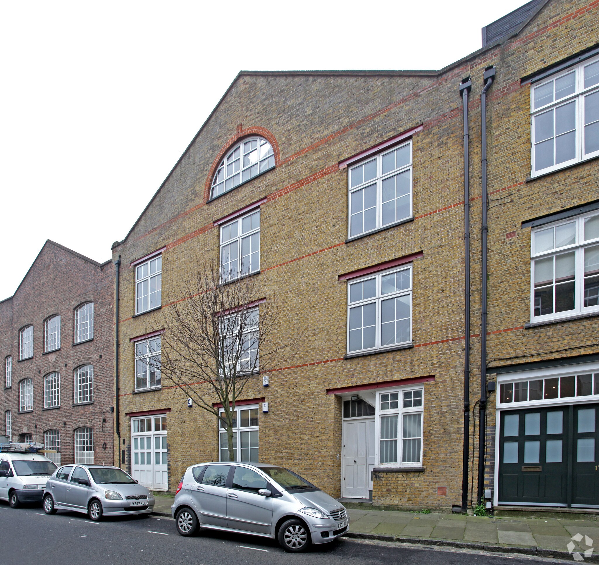 15 Leighton Pl, London for sale Primary Photo- Image 1 of 1