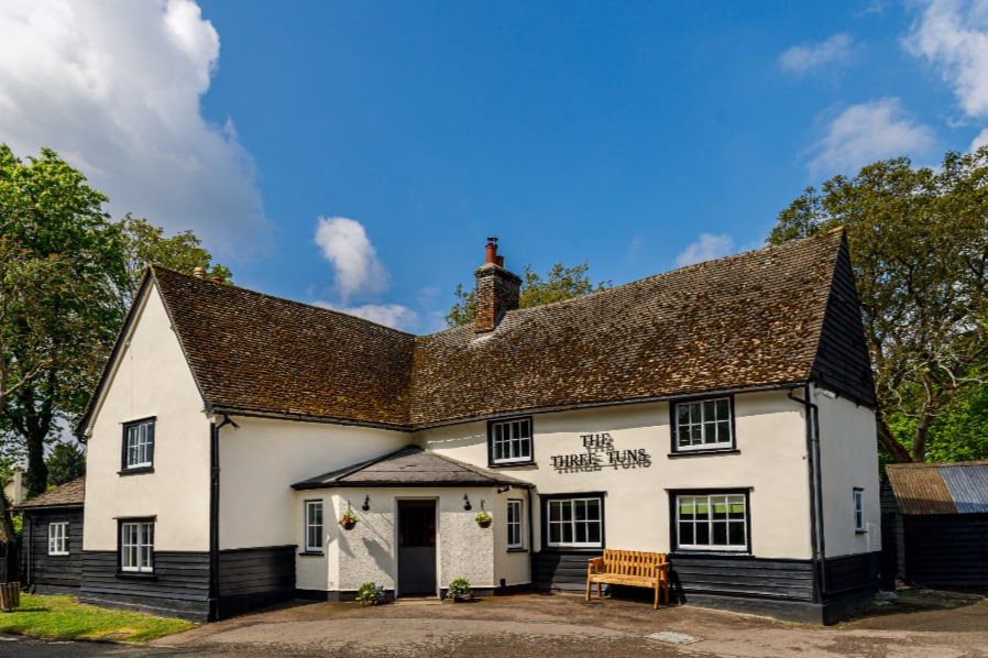 30 High St, Royston for sale Primary Photo- Image 1 of 1